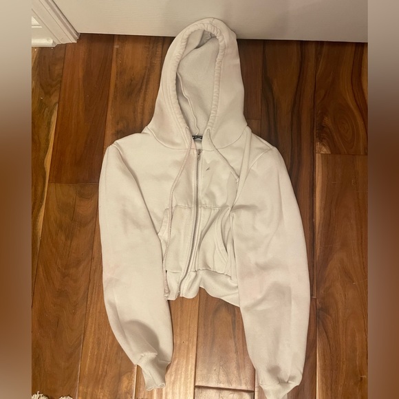 Cropped White Hoodie - Picture 1 of 1